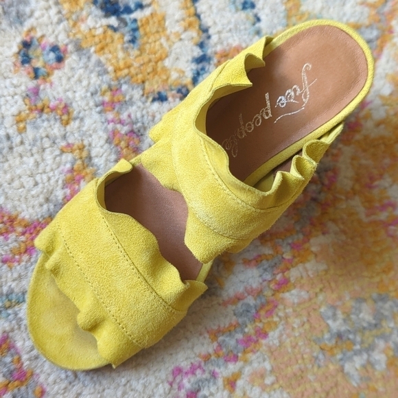 Free People Rosie Ruffled Suede Leather Open Toe Heeled Sandals Chartreuse 36 - Picture 8 of 16
